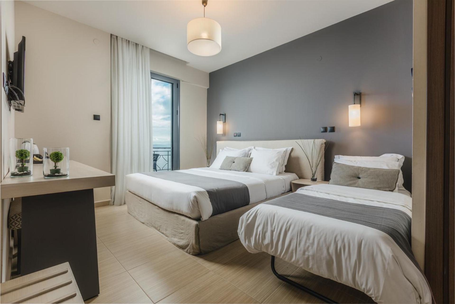 Infinity Hotel Gytheio Exterior foto