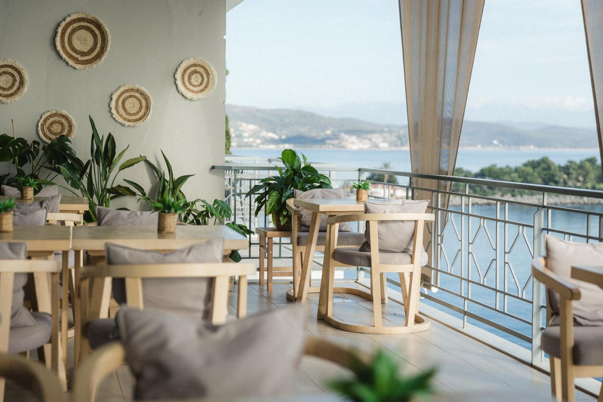 Infinity Hotel Gytheio Exterior foto