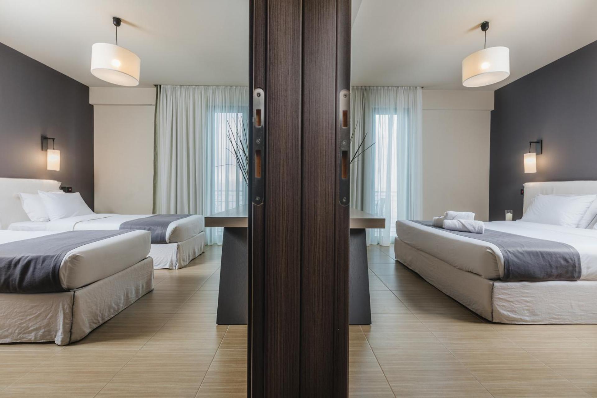 Infinity Hotel Gytheio Exterior foto